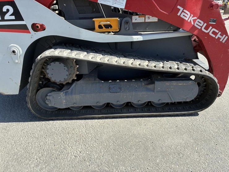 2016-takeuchi-tl12v2-image-9