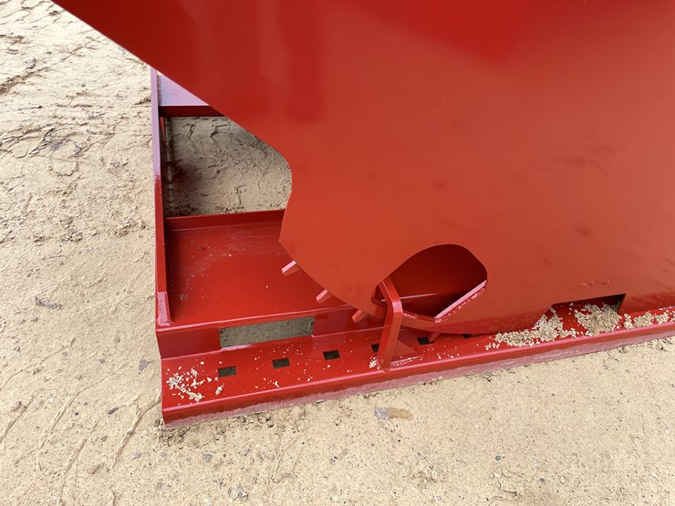 #2002-•-new-kc-self-dumping-hopper-with-fork-pockets-image-9