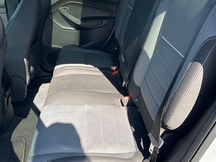 2013-ford-escape-image-9