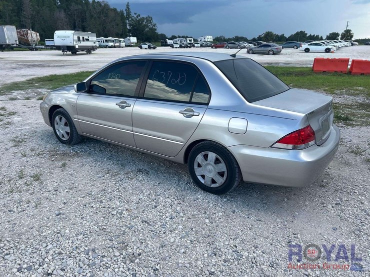 2005-mitsubishi-lancer-es-sedan-image-4