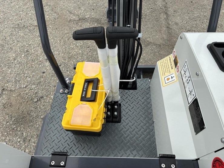 2025-bttl-et15h-6-hydraulic-excavator-image-16