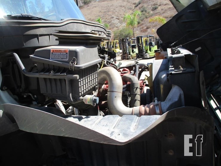 2016-international-durastar-4300-image-5