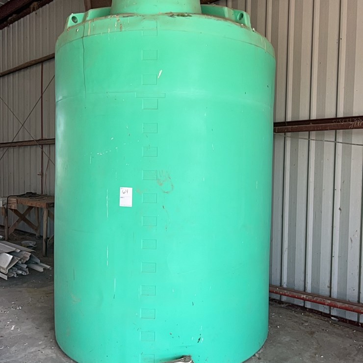 3000 gallon tank