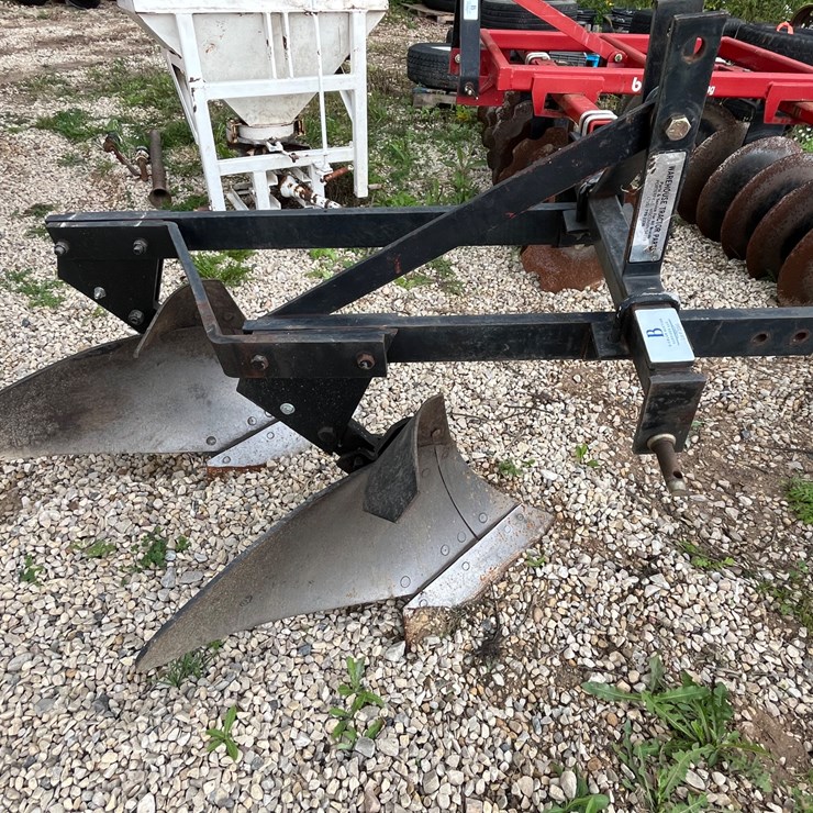 #3386 • Worksaver 2 Bottom Plow