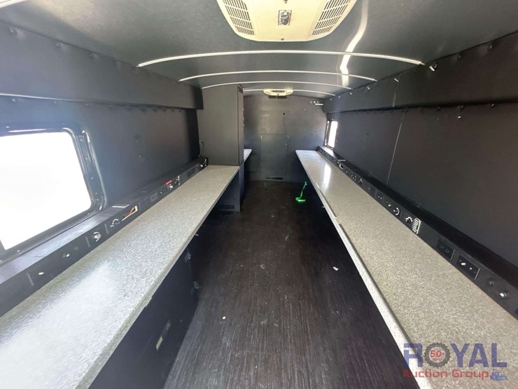 2001-blue-bird-commercial-portable-office-bus-image-11