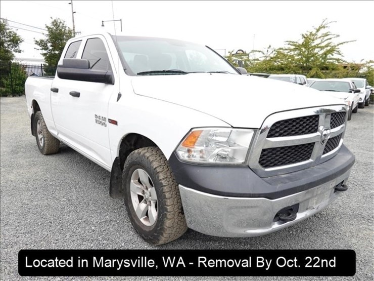 2016-ram-1500-big-horn-image-10