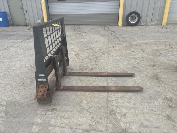 #5057-•-approx-48"-bobcat-skid-steer-forks-image-1