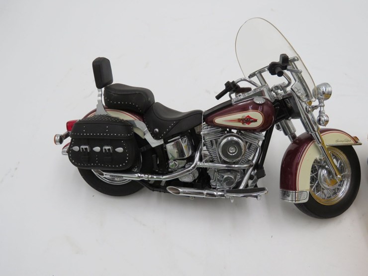 toy-motorcycle-grouping-image-7