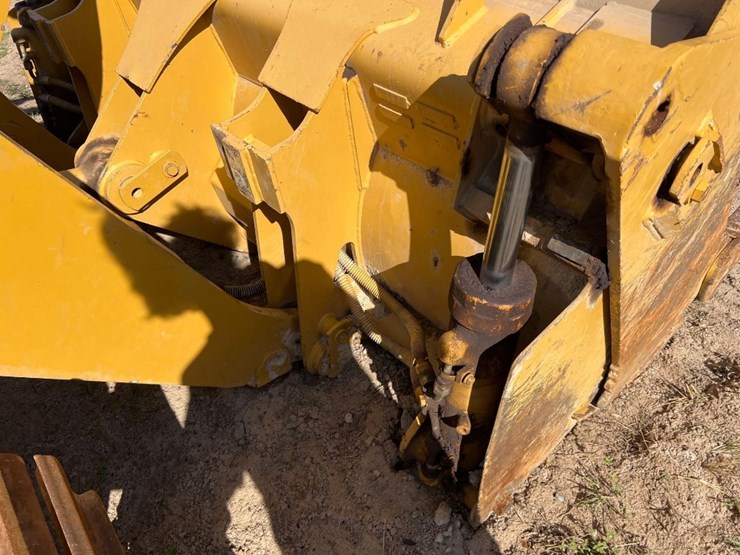 caterpillar-953c-image-18