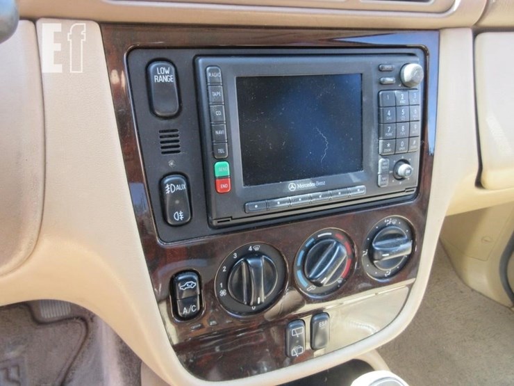 2001-mercedes-benz-ml320-image-11