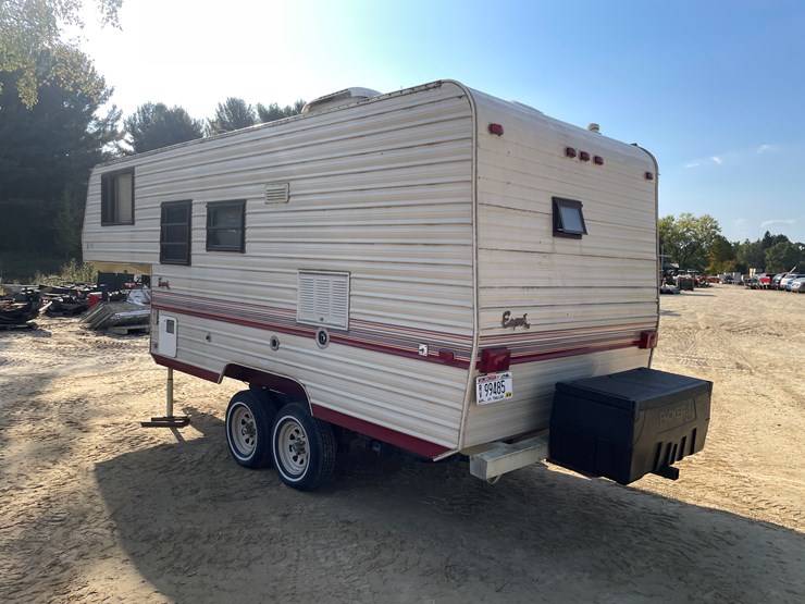 #1900-•-1989-companion-gooseneck-camper-(has-wi-title)-image-5