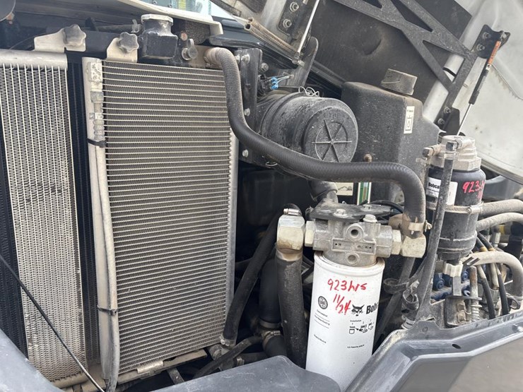 2019-bobcat-e85-image-18