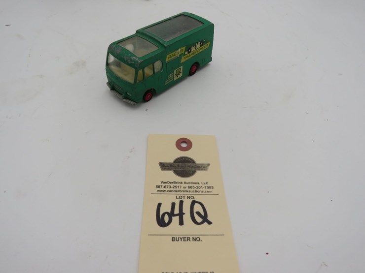 toy-car-and-truck-group-image-5