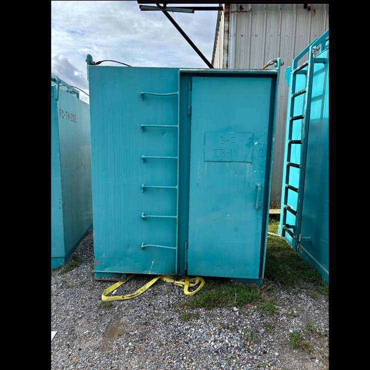 #134 • 6FT X 4FT ALUMINUM TOOLHOUSE