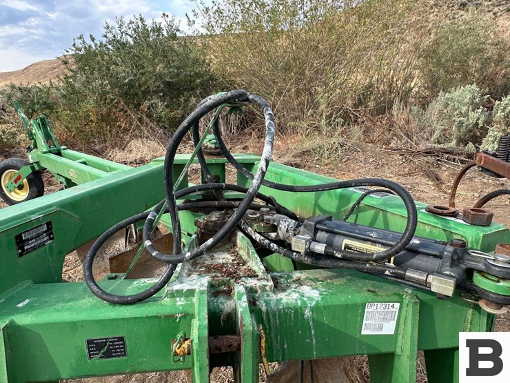 john-deere-975-image-13