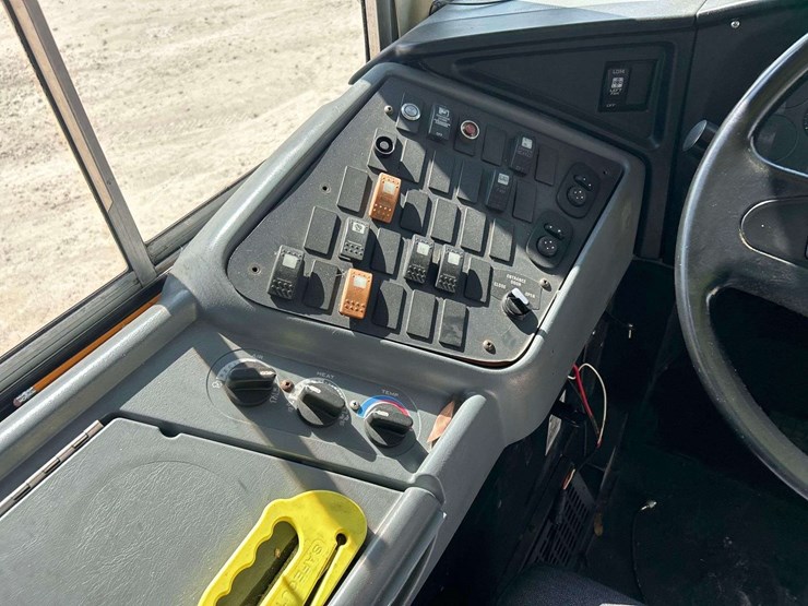 2007-ic-corporation-pb105-school-bus-image-14