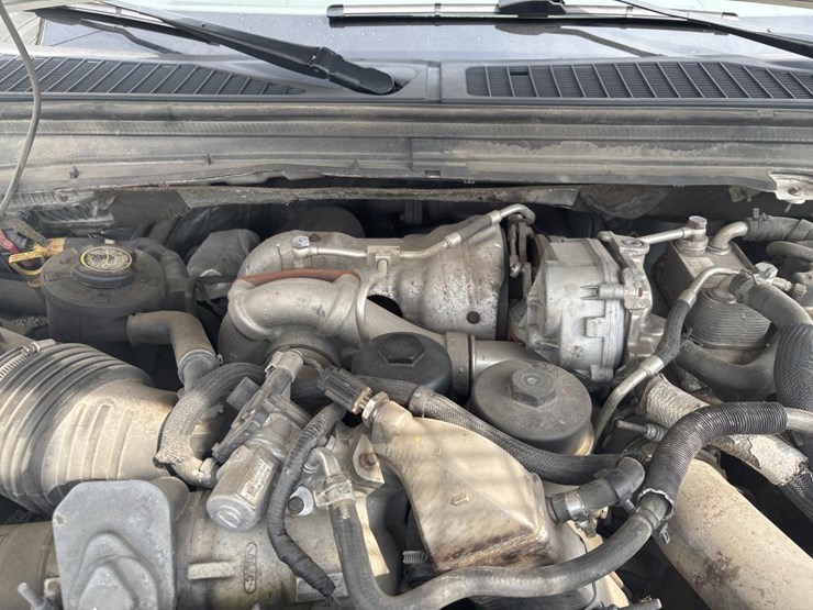 2008-ford-f550-image-25