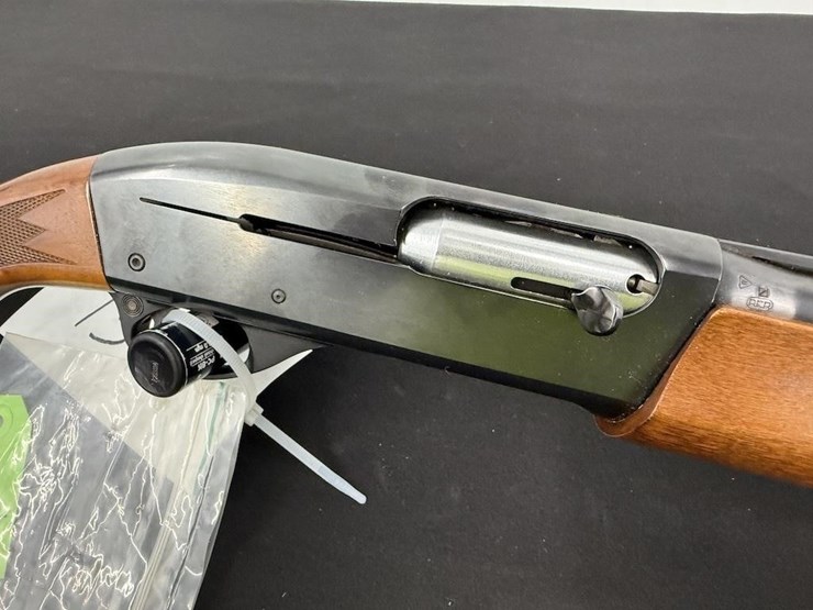 remington-sportsman-12-auto-12-gauge-shotgun-image-2
