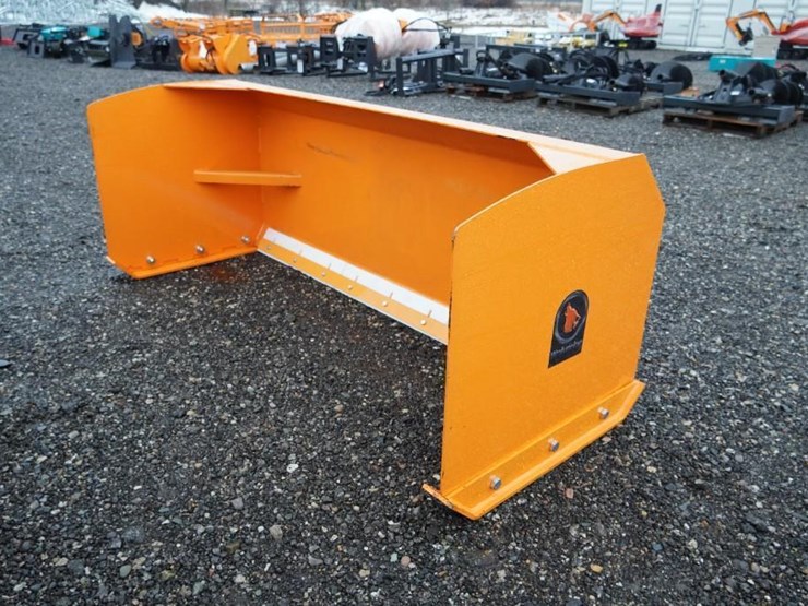 #2524-•-new-wolverine-skid-steer-snow-pusher-image-2