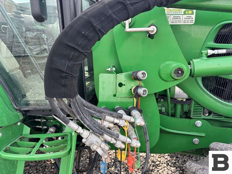 2011-john-deere-6115d-image-67