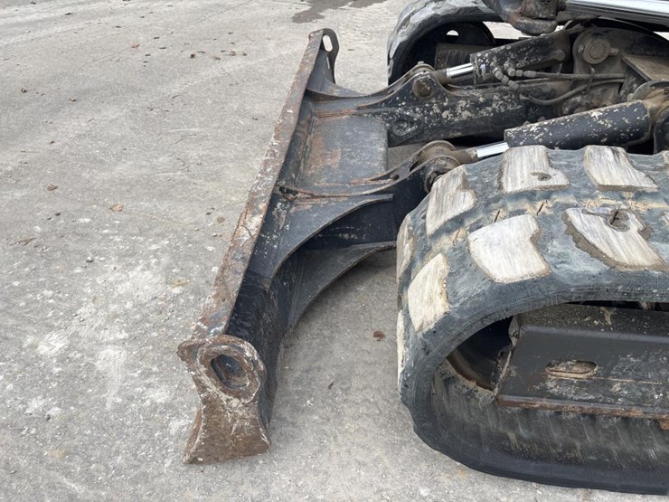 2019-bobcat-e85-image-37