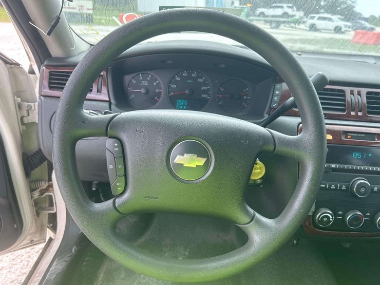 2006-chevrolet-impala-sedan-image-12