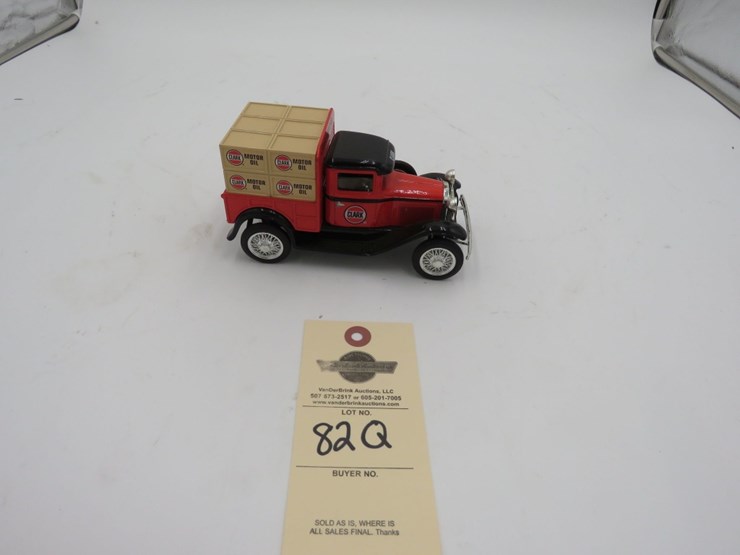 oil-company-advertising-toy-truck-group-image-2