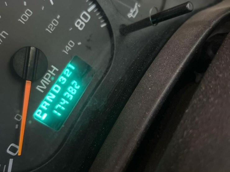 2009-gmc-topkick-c5500-image-76