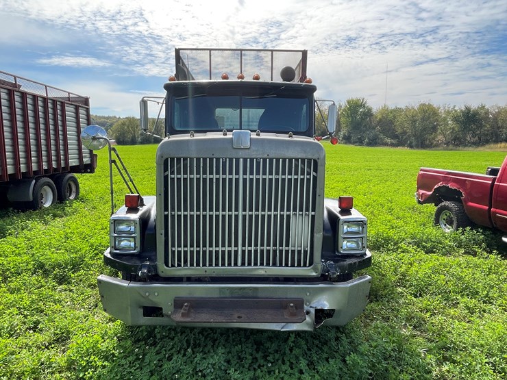 #4421-•-international-eagle-grain-truck-(no-title)-image-2