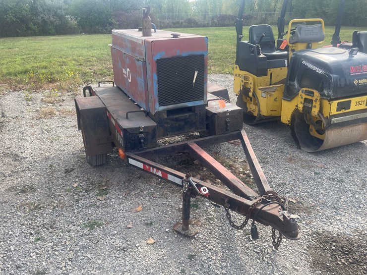 #8619-•-miller-big-40-welder-(aps)-image-3