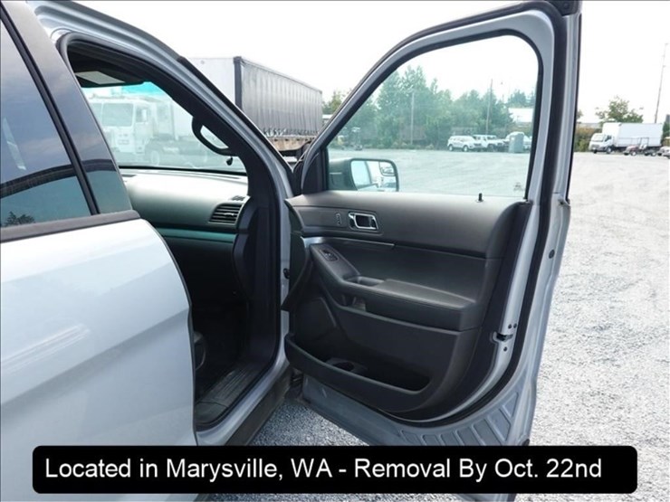 2014-ford-explorer-image-25