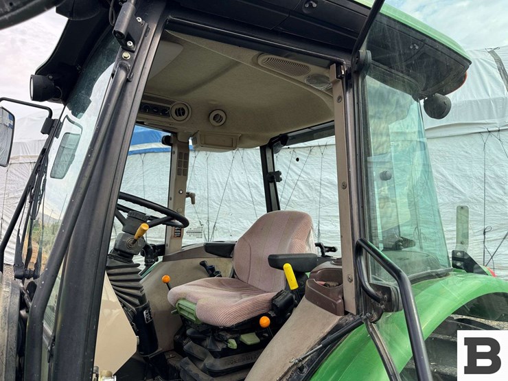 2011-john-deere-6115d-image-79