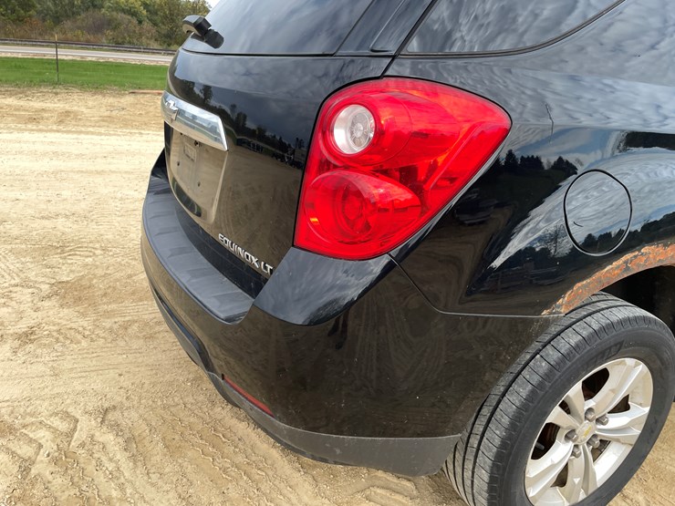 2012-chevrolet-equinox-lt-image-24
