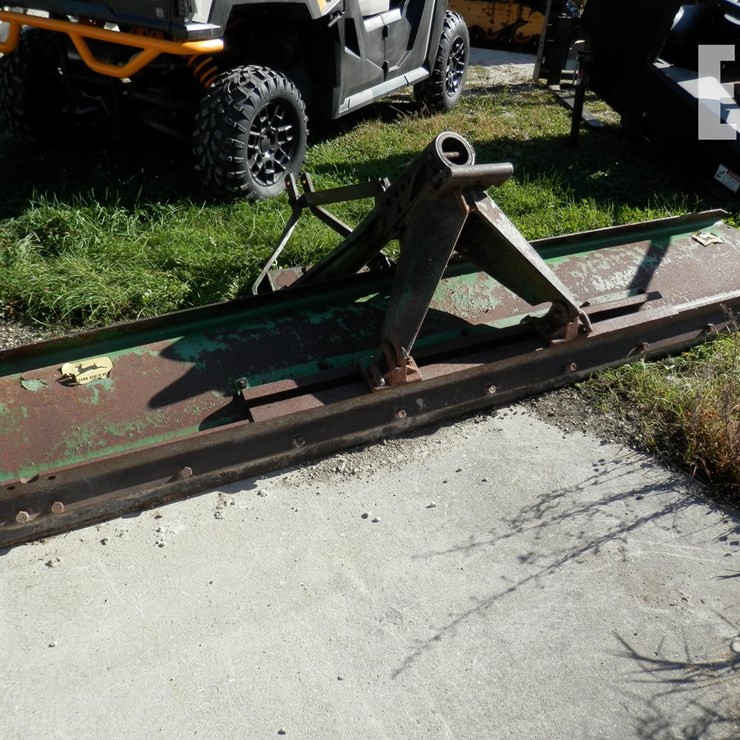 JOHN DEERE 9
