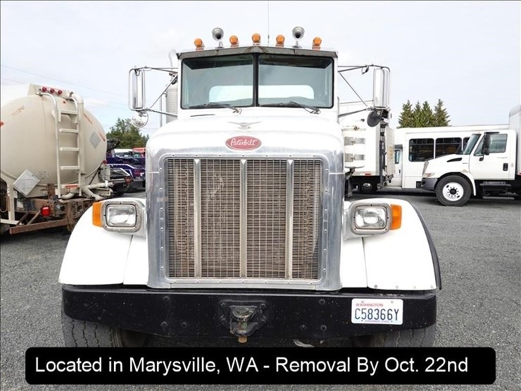 2001-peterbilt-357-image-32
