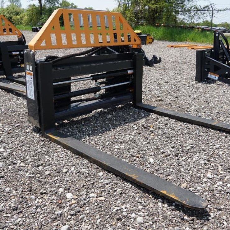 #2522 • New! Wolverine Pallet Fork Hydraulic Adjustable