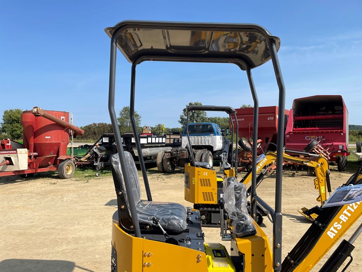 #209-•-new-rt12r-mini-excavator-image-19
