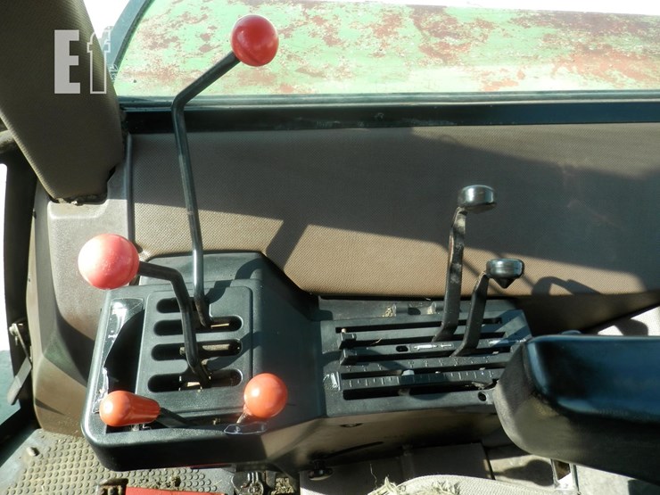 john-deere-3155-image-10