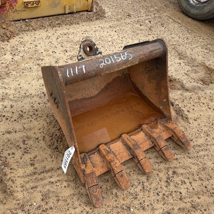 TAG 24" EXCAVATOR BUCKET
