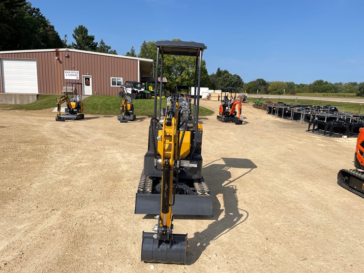 #205-•-new-rt12r-mini-excavator-image-8