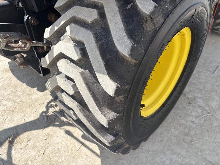 john-deere-1025-image-27