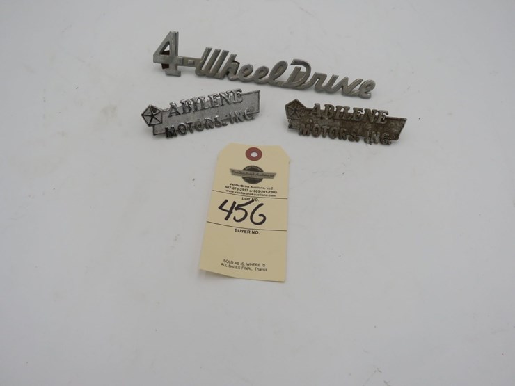 chrysler-emblem-group-image-1