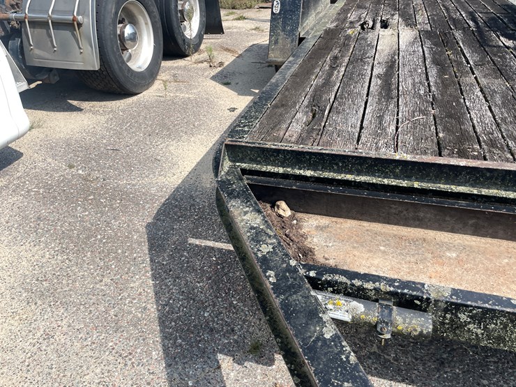#1028-•-2003-contrail-16'-trailer-(has-rebuilt-salvage-wi-title)-image-7