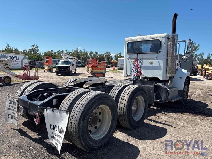2012-peterbilt-382-image-4