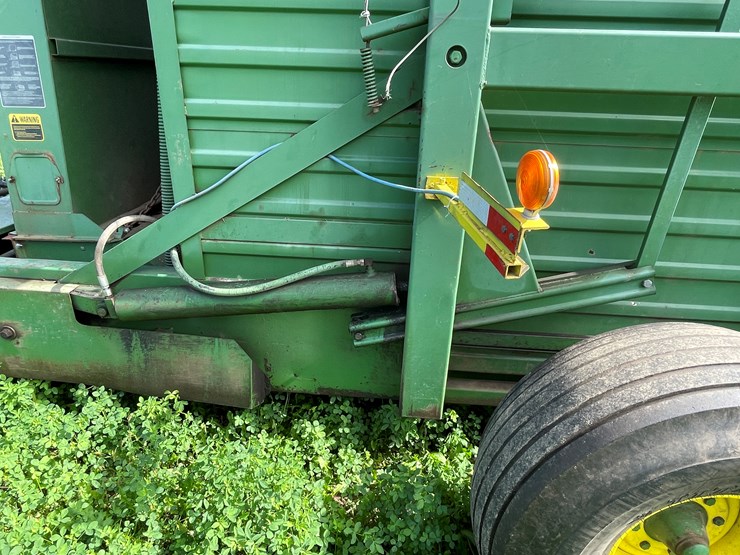 john-deere-200-image-12