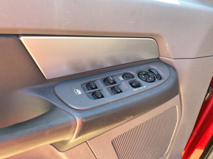 2008-dodge-ram-1500-image-40