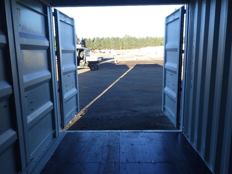 shipping-container-20'l-x-8'6"h-image-14