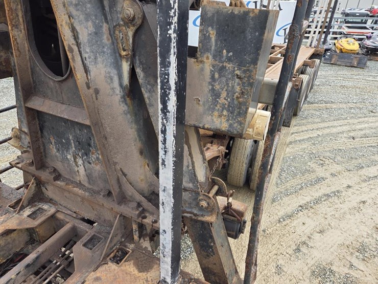 #1701-•-2013-kenworth-t800-log-truck-image-58