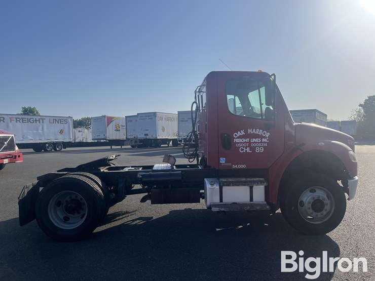 2006-freightliner-m2-truck-tractor-image-4