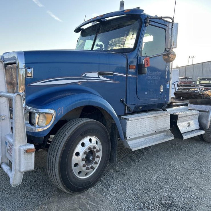 2000 INTERNATIONAL 9900i
